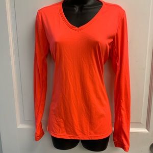 SAUCONY athletic long Sleeve shirt. MED EUC
